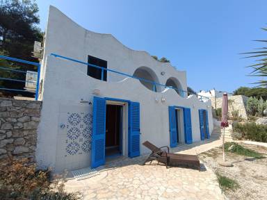 Ferienhaus in Italien am Meer für 6 Gäste mit Hund in Castro, Apulien, Italien