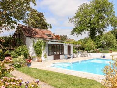 Cottage Hemyock