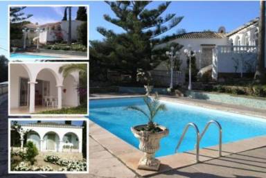 Villa La Noria - Maurische Bungalows - großer Pool - Garten mit Rasen und großen Terrassen