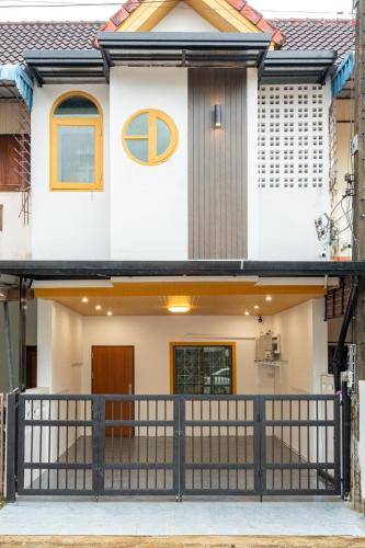 Villa Nam Noi