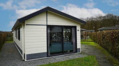 Ferienhaus mit Pool, Garten und Terrasse | Hunde erlaubt