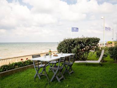 Airbnb  Cabourg