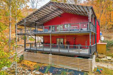 223 m² House