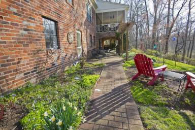 Apartment  College Hill