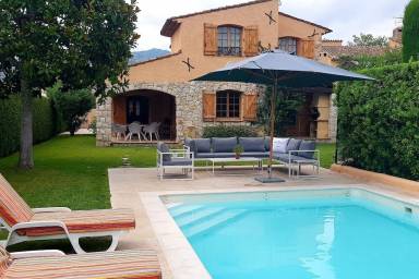 180 m² Villa