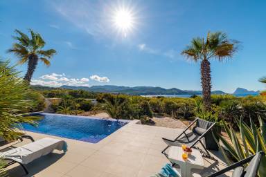 Villa con terraza, internet de alta velocidad y barbacoa | Vistas al mar