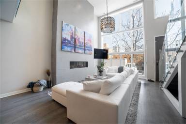 576 m² House