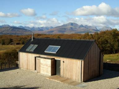 Cottage Tokavaig