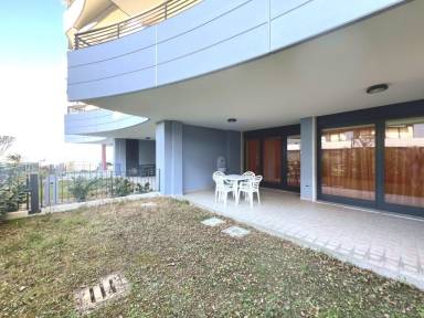 Gradevole appartamento accogliente e familiare con giardino | Vista sul giardino | Vicino alla spiaggia | Sono ammessi animali domestici