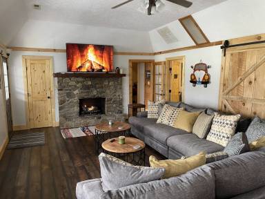 Lodge  Maggie Valley