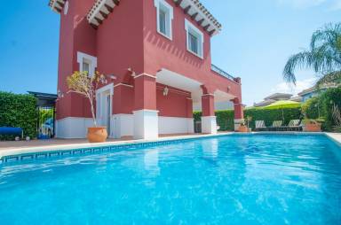 120 m² Villa