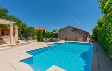 Villa de 364 m²