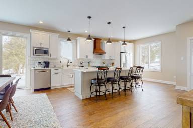House  Malletts Bay