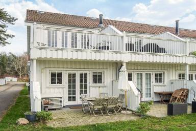 Ferienhaus mit Terrasse, Pool und Sauna