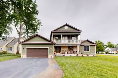 House  Clarksville
