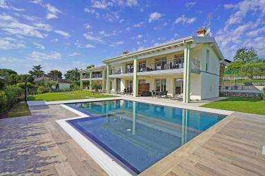 80 m² House