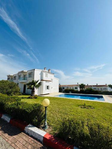 350 m² Villa