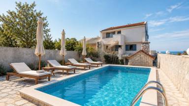 Apartmani villa Ana with pool 2 by Villas Guide