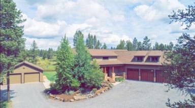 Lodge  Three Rivers