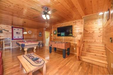 Airbnb  Sevierville