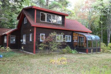 Cottage Surry