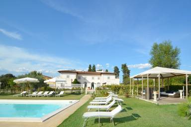 Villa 700 m²
