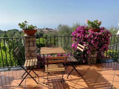 Gradevole casa accogliente e familiare con terrazza e giardino | Vista sul mare