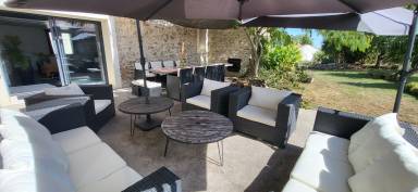 Villa avec terrasse, jardin et barbecue