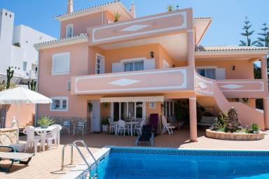 400 m² Villa