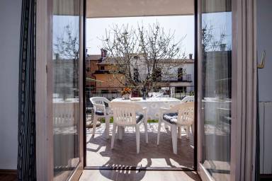 95 qm Ferienwohnung mit Terrasse, Garten und Grill für 4 Gäste mit Hund in Rovinj