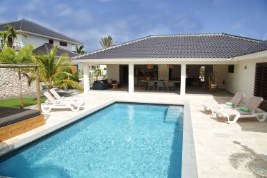 200 m² Villa