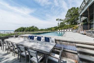 House Pet-friendly Shelter Island Heights