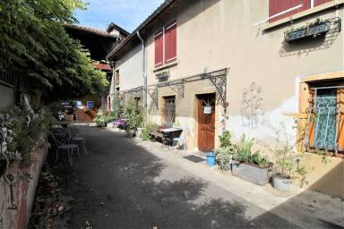 Apartment Vaulx-en-Velin