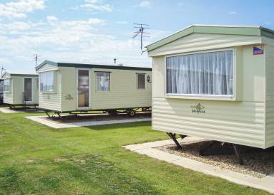 Mobile home with 2 rooms for 6 persons