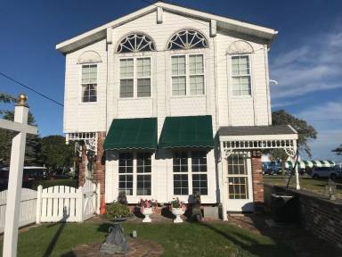 Apartment Mackinaw City