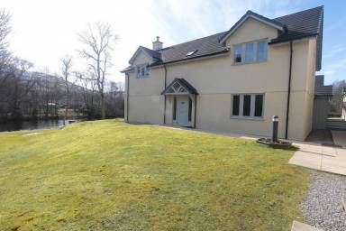 Cottage Fort Augustus