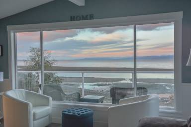 House  Qualicum Beach