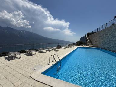 Ferienwohnung mit Pool, Garten und Terrasse