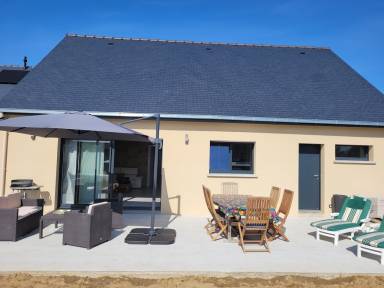 Maison avec barbecue, terrasse et jardin
