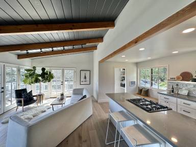 Farmhouse Calistoga