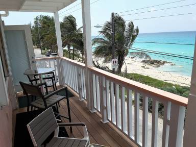 Holiday apartment with yard, barbeque & terrace