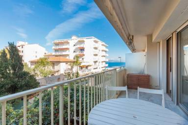 À vous les vacances sur la Côte d'Azur avec une villa ou un appartement au cap d'Antibes - HomeToGo