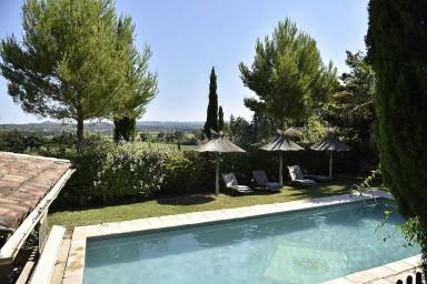 House Yard Arles