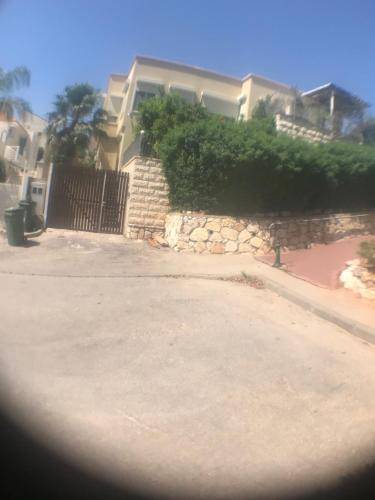 Villa Binyamina-Giv'at Ada