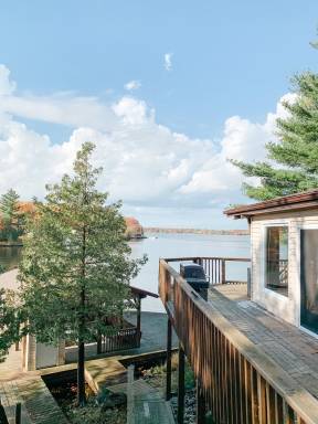 Cottage Port Severn