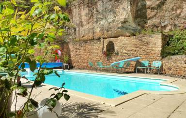 Une location de vacances à Beynac-et-Cazenac dans la vallée des 5 châteaux - HomeToGo
