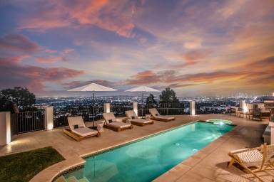 House  Hollywood