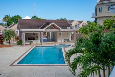 House Ocho Rios
