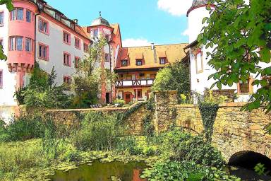 245 m² Schloss