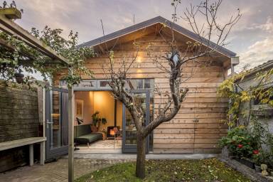 Child-friendly beautiful chalet with terrace & garden | Lake view